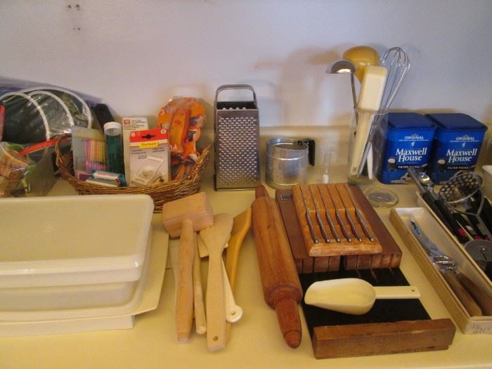 Knife Sets, Cutlery, Baking Items