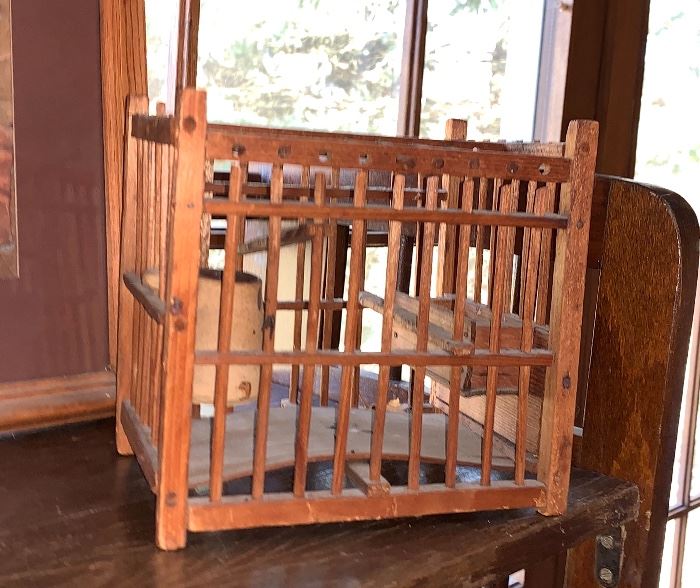  Vintage wooden birdcage 