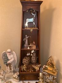  Great little display shelf can be used in so many different ways. 