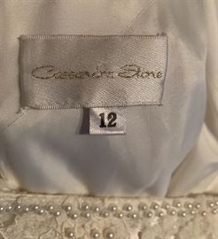 Cassandra Stone size 12