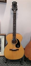 Eplphone acoustic guitar  Style FT-130  w/case