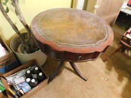 Duncan Phyfe Leather Top Table