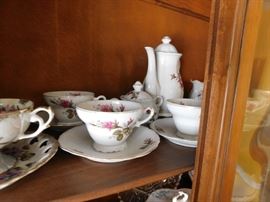 Moss Rose Tea Set