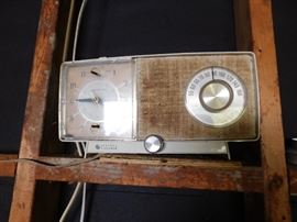 Vintage GE Radio