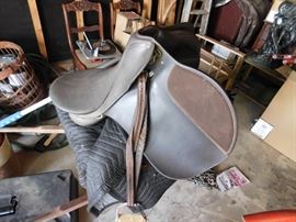 English Saddle
