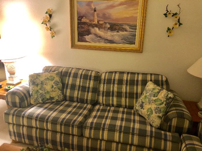 Lady Lake Estate/House Full/Appliances starts on 2/28/2019