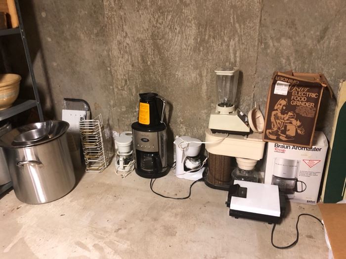 Small kitchen gadgets 