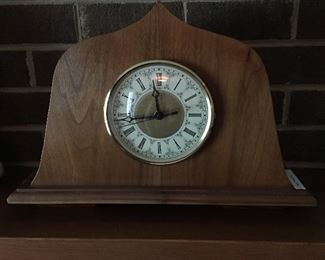 Mantle Clock