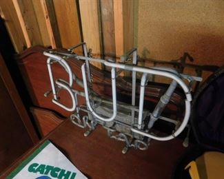 Bud Neon Light(Damaged)