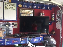 Assorted Man Cave Style Memorabilia