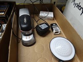 Swingline electrical stapler, light paper clips.