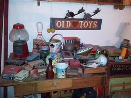 Vintage Card Games, Dominos, Checkers