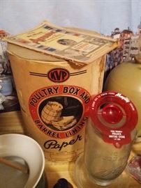Vintage KVP Poultry box and barrel lining paper, advertising egg separators