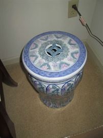 ASIAN GARDEN SEAT
