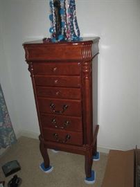 JEWELRY CHEST