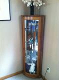 Corner curio
