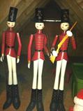 Tin men...made of tin, imagine that...these are about 3 ft tall each and very detailed ...adorable.