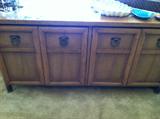 Nice credenza/sideboard. Great condition. Beautiful!