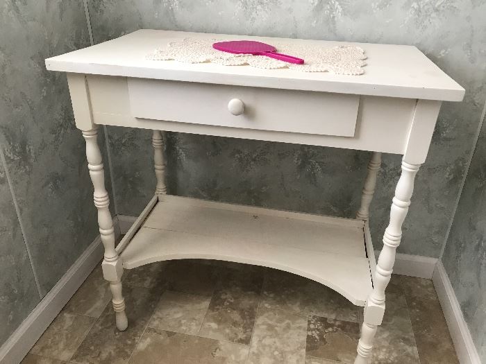 Vintage Vanity Table