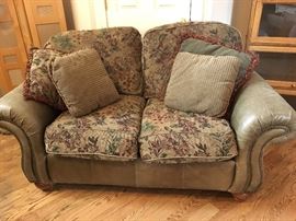 Flexsteel loveseat