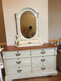 Lexington dresser with mirror