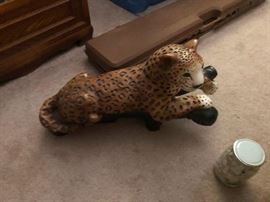 Little ceramic leopard