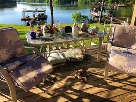 I really wanna jump in that lake