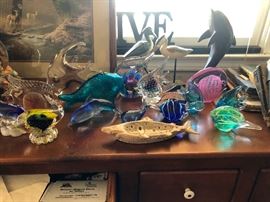 Blown glass figures! That is seriously a kangaroo in there, right? The green one?