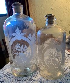 	▪	Apothecary Etched Bottle Cork Lid LARGE	 	
	▪	Apothecary Etched Bottle Cork Lid SMALL