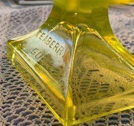 Clarks Teaberry Gum Display Vaseline Glass Pedestal Tray	