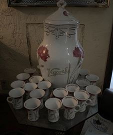 Armours Vigoral Antique Dispenser w/ Cups	