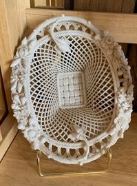 Belleek 4-Strand Weave Twig/Rose Sydenham	 