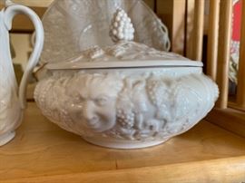 Belleek Mask Lidded Bowl BLACK Mark	 
