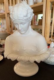 Belleek Clytie Bust 6th Mark	