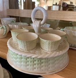 Belleek Egg Cup Holder Basketweave Green	 