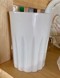 Belleek round tumbler pink BLACK 1st mark	