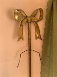 Brass WALL mount Bow Plate Holder #1
