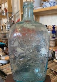 Union Old Rye Clasped Hands Bottle