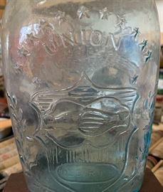 Union Old Rye Clasped Hands Bottle