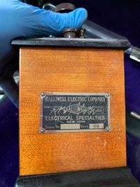 Halliwell Violet Ray Quack Device