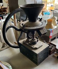 Hance Brothers & White Cast Iron Drugstore Grinder