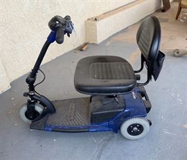 PRIDE Mobility Go-Go 3-Wheel Scooter	