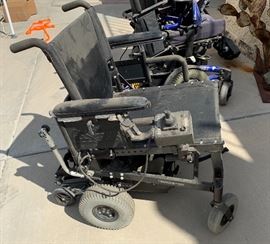 Quickie P200 Wheel Chair As-IS	as-Is Condition Unknown	