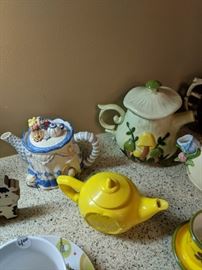 teapots 