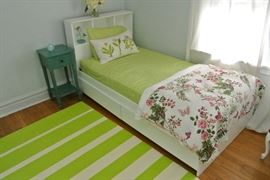 Really nice Kids bed,and Mattress $75