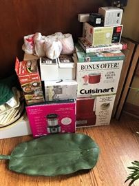 BRAND NEW InstaPot  & Cuisinart Ice Cream Maker.  Misc NEW kitchen gadgets and appliances.