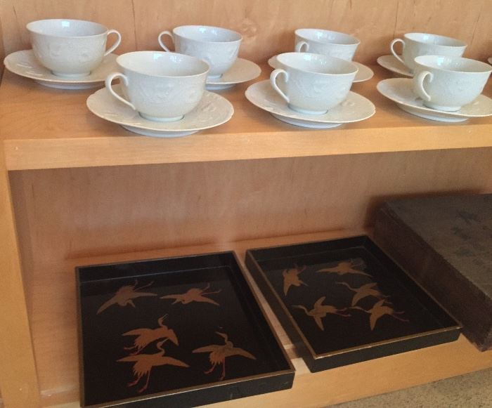 Limoges Imperatrice cups & saucers (11 total), Japanese lacquer trays with cranes & original storage box