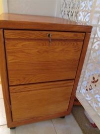 2-Drawer File Cabinet, 21" X 24" X 32" high with key