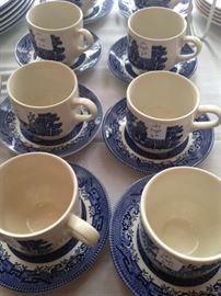 Churchill "Blue Willow" - made in England