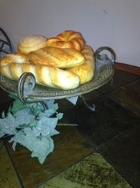 Metal centerpiece with faux bread